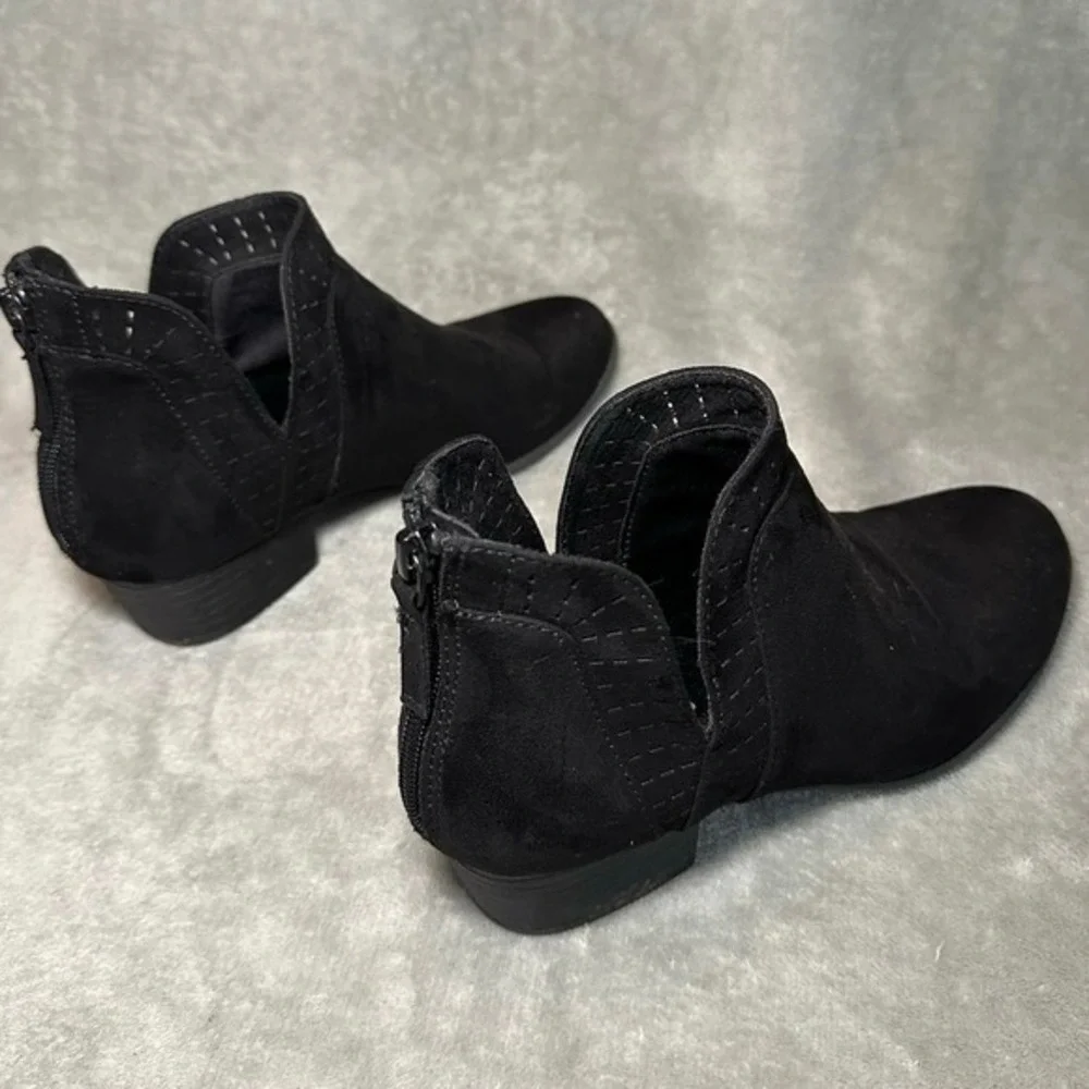 Self Esteem Ankle Bootie Women 6M Black Laser Cut Perforated Back Zip Block Heel